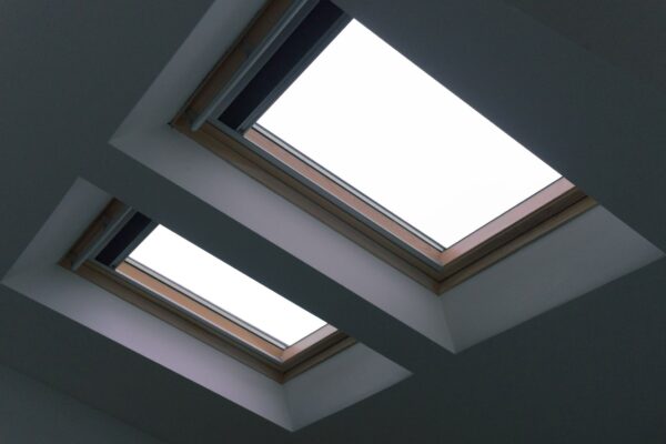 Ventanas VELUX en tejados: guía para elegir instalador autorizado en Madrid